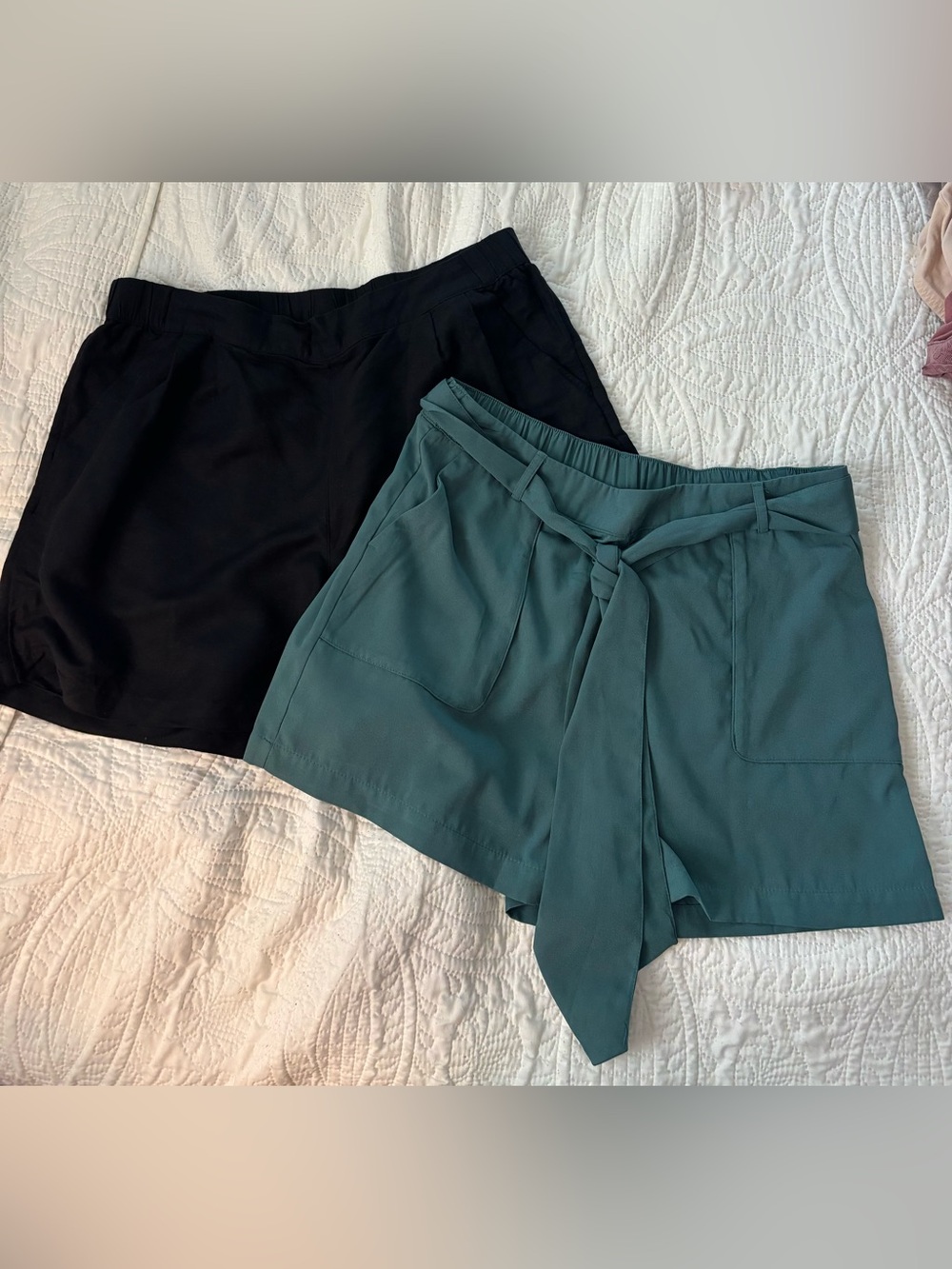 Two Women's A New Day Pull On Shorts-XL